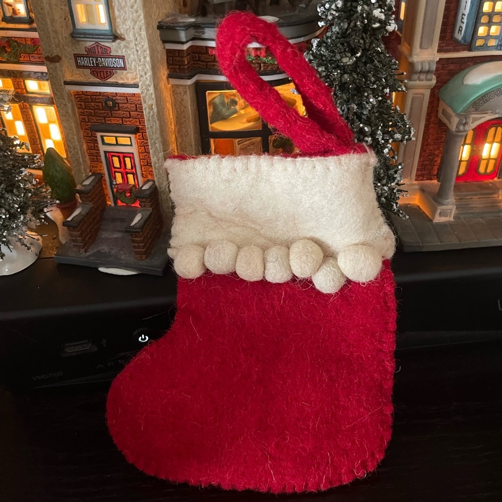 Mini Stocking Letter F - Picture 4 of 4